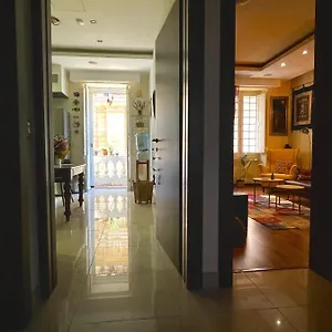 Apartment Collection - Merchant Str With Large Yard